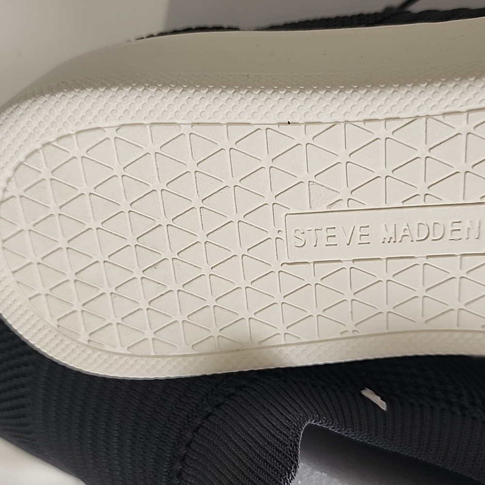 STEVE MADDEN WOMAN'S SNEAKERS - Picture 5 of 8